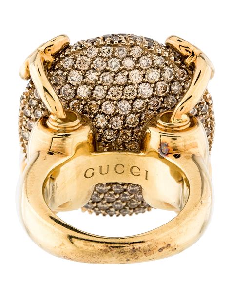 horsebit ring